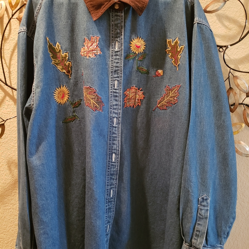 Fall jeans shirt with corduroy collar